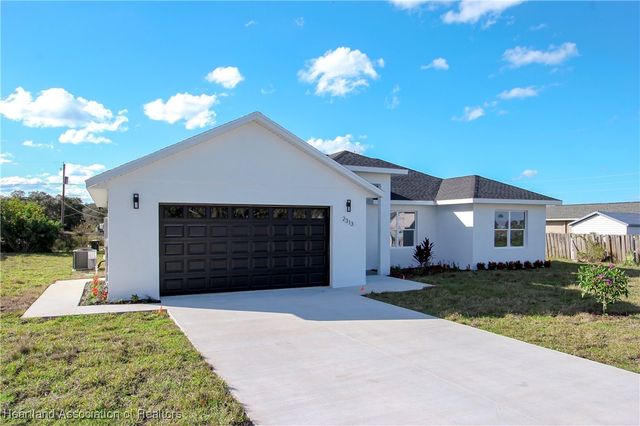 2313 N Olivia Drive, Sebring, FL 33825