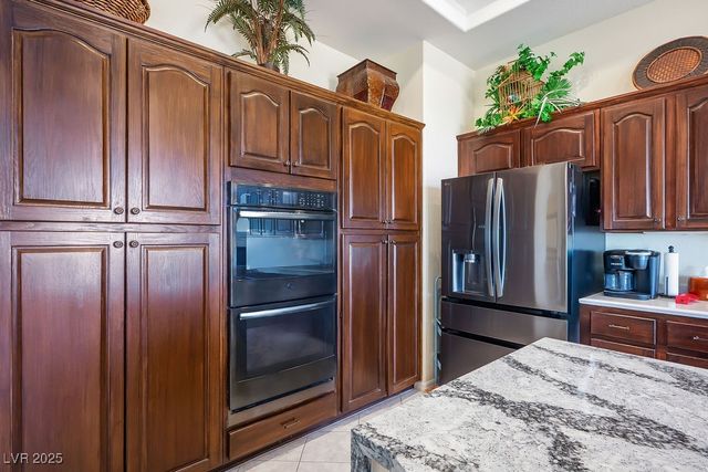 10712 Button Willow Drive, Las Vegas, NV 89134