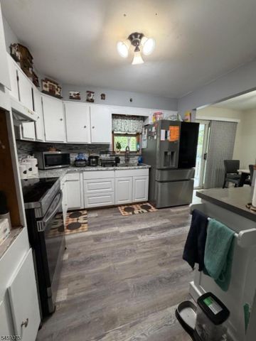 92 Birch St, Wharton Boro, NJ 07885