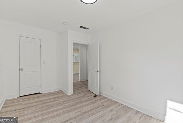 5476 OLD ROCKBRIDGE Road, Stone Mountain, GA 30083