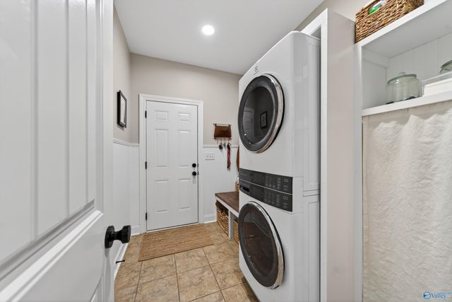 120 Meadow Ridge Drive, Hazel Green, AL 35750