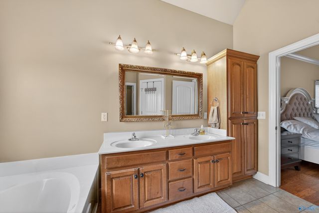 120 Meadow Ridge Drive, Hazel Green, AL 35750