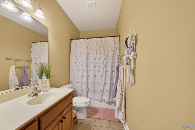 120 Meadow Ridge Drive, Hazel Green, AL 35750