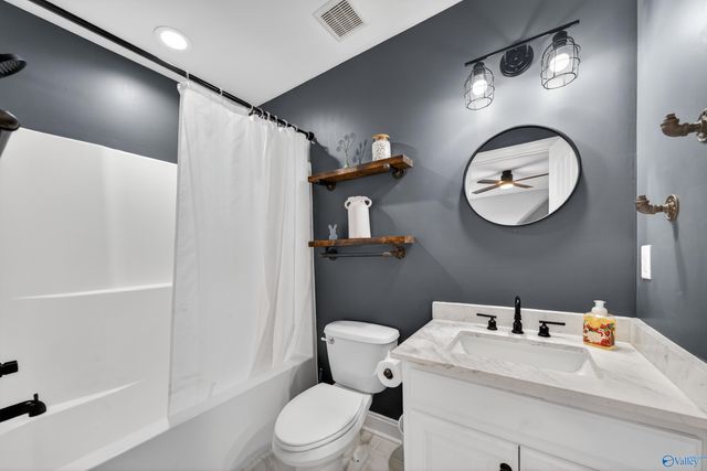 120 Meadow Ridge Drive, Hazel Green, AL 35750