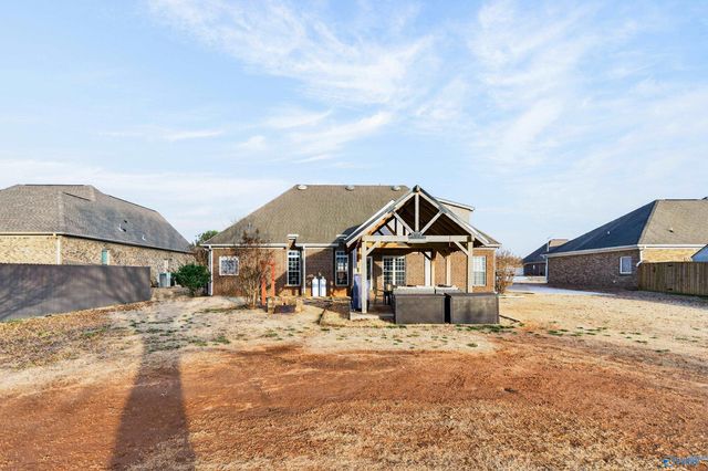 120 Meadow Ridge Drive, Hazel Green, AL 35750