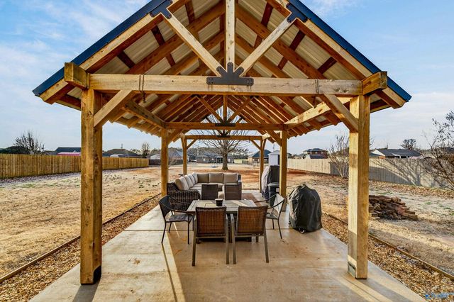 120 Meadow Ridge Drive, Hazel Green, AL 35750