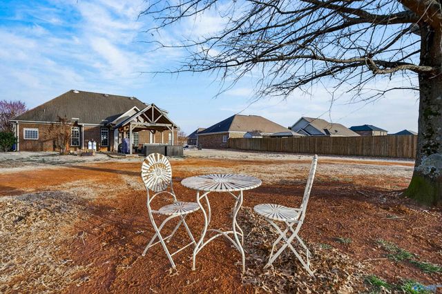 120 Meadow Ridge Drive, Hazel Green, AL 35750