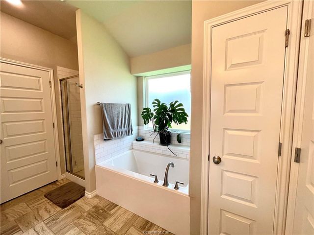 1918 Meridian Court, Bryan, TX 77807