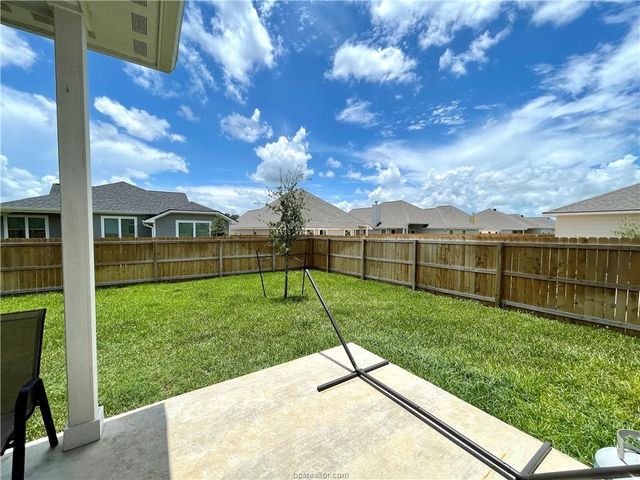 1918 Meridian Court, Bryan, TX 77807