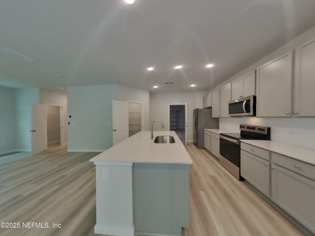 14918 MACADAMIA Lane, Jacksonville, FL 32218