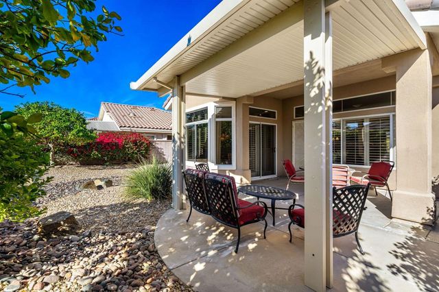 78871 Edgebrook Lane, Palm Desert, CA 92211