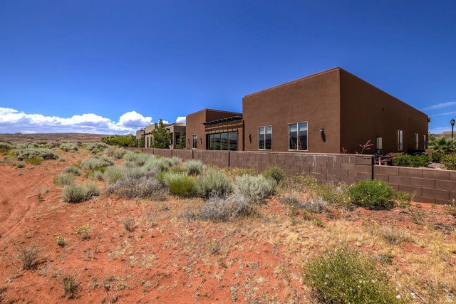 3243 S 4900 W, Hurricane, UT 84737