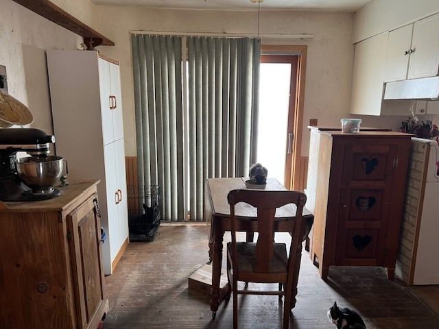 2585 S Van Brocklyn Road, Freeport, IL 61032