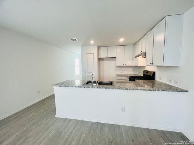2906 Millikan Dr, Converse, TX 78109