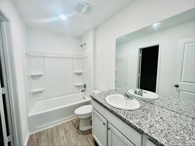 2906 Millikan Dr, Converse, TX 78109