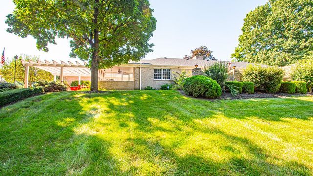101 Sunrise Circle, Eaton, OH 45320