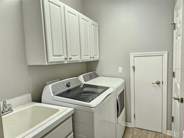 2319 CARAWAY DRIVE, Venice, FL 34292