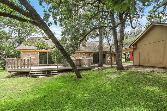 3703 Stillmeadow Drive, Bryan, TX 77802