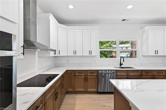 315 De Laura DR, Newport News, VA 23608