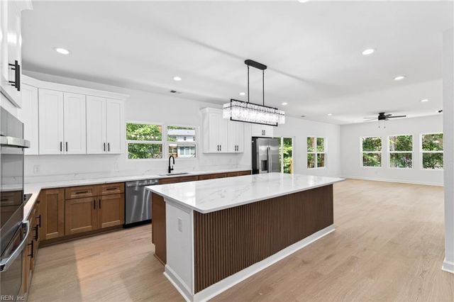 315 De Laura DR, Newport News, VA 23608