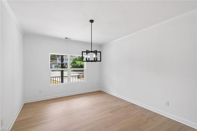 315 De Laura DR, Newport News, VA 23608