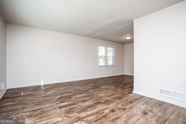 537 Plainville Drive, Atlanta, GA 30331