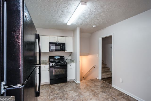 537 Plainville Drive, Atlanta, GA 30331