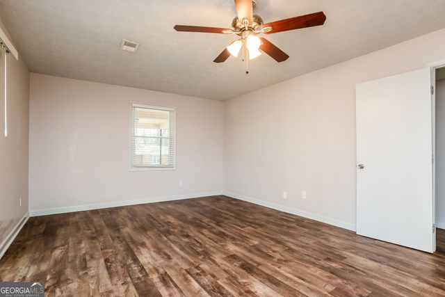 537 Plainville Drive, Atlanta, GA 30331