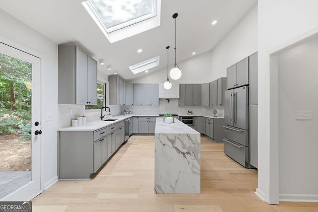 4260 Loch Highland Parkway NE, Roswell, GA 30075