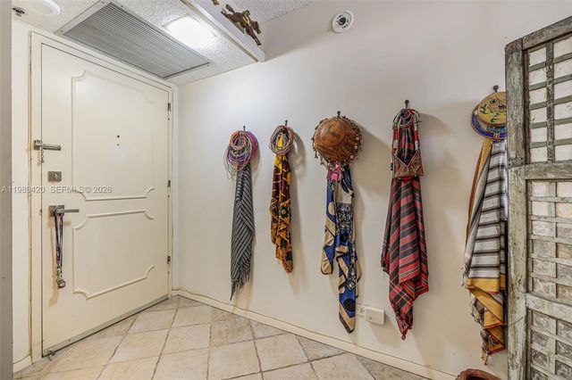 6039 Collins Ave 833, Miami Beach, FL 33140