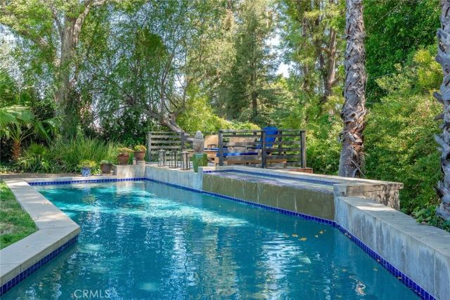 4956 Hood Drive, Woodland Hills, CA 91364