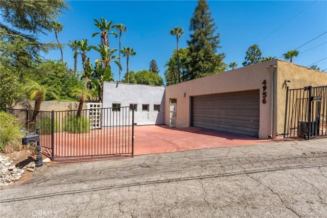 4956 Hood Drive, Woodland Hills, CA 91364