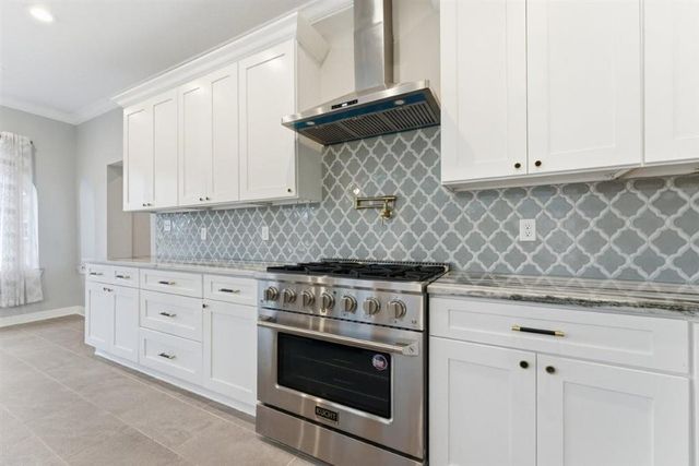 329 Wilson Avenue, Lake Charles, LA 70601