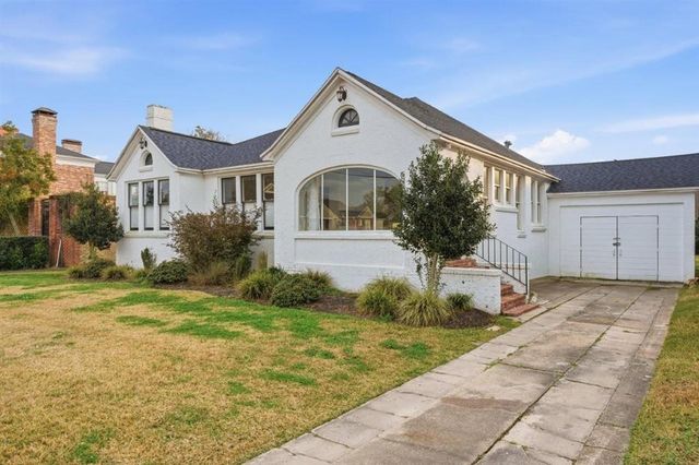 329 Wilson Avenue, Lake Charles, LA 70601