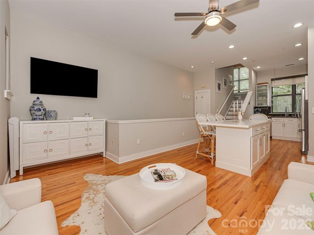 712 N Alexander Street, Charlotte, NC 28202