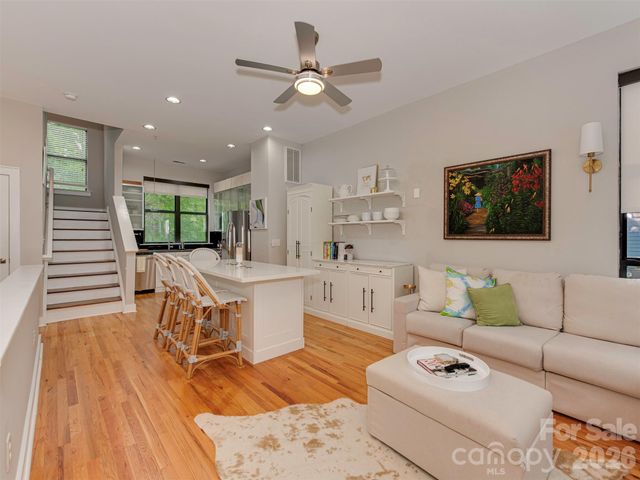 712 N Alexander Street, Charlotte, NC 28202