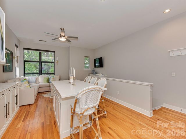 712 N Alexander Street, Charlotte, NC 28202