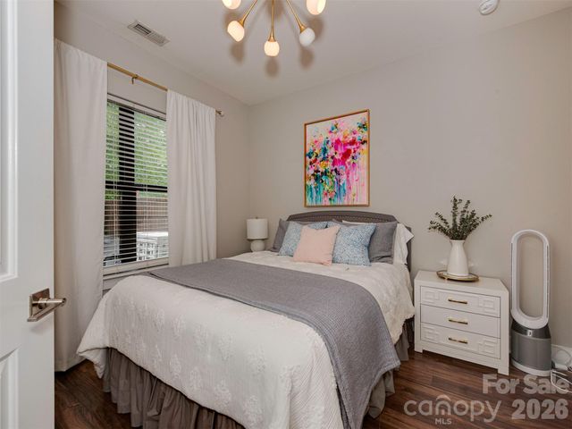 712 N Alexander Street, Charlotte, NC 28202