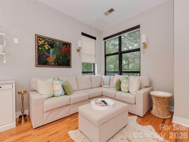 712 N Alexander Street, Charlotte, NC 28202