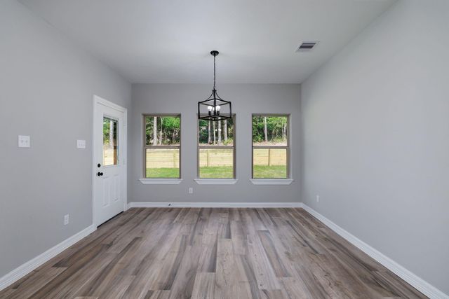 364 Dahlia Road, Huntsville, TX 77320