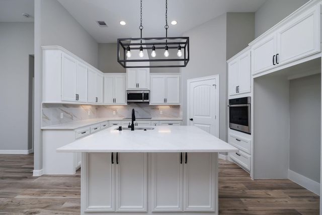 364 Dahlia Road, Huntsville, TX 77320