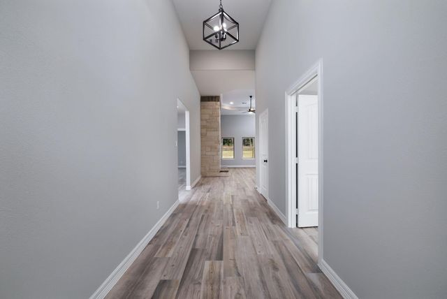 364 Dahlia Road, Huntsville, TX 77320