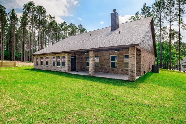 364 Dahlia Road, Huntsville, TX 77320