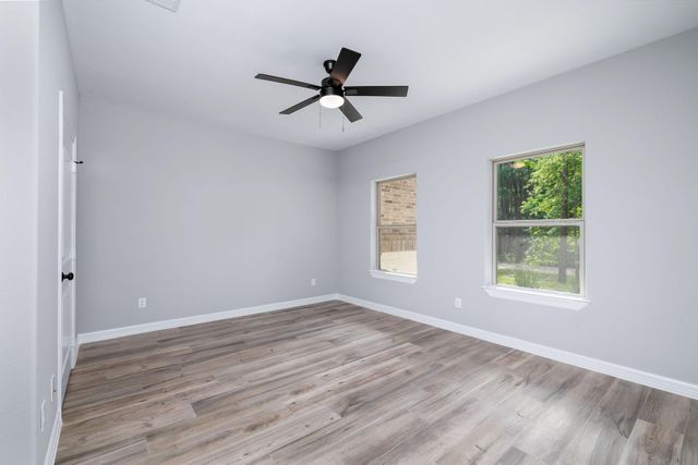 364 Dahlia Road, Huntsville, TX 77320