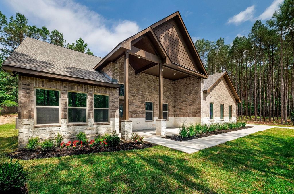 364 Dahlia Road, Huntsville, TX 77320