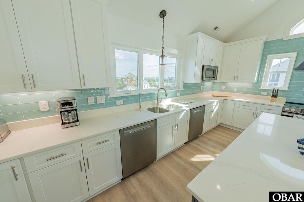 Image 7 of property listing at 27229 Hattie Creef Landing Crt Lot 3, Salvo, NC 27972