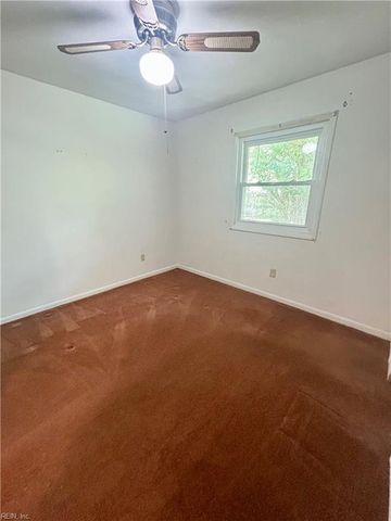 702 Dresden DR, Newport News, VA 23601