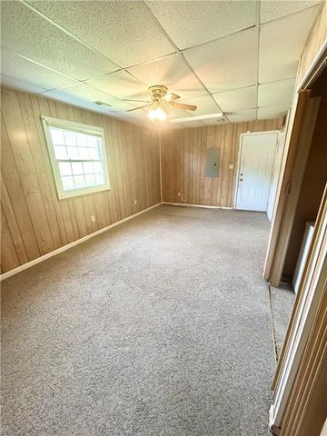 702 Dresden DR, Newport News, VA 23601