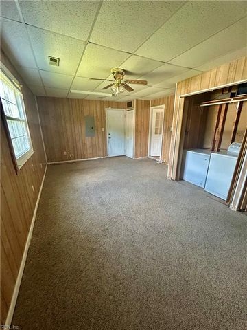 702 Dresden DR, Newport News, VA 23601