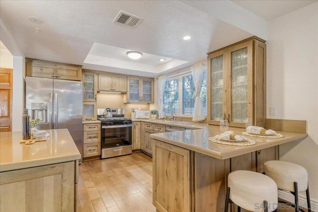 3504 Woodland Way, Carlsbad, CA 92008